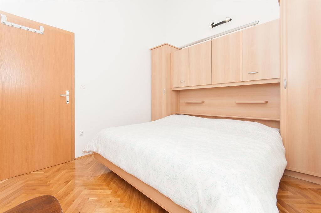 Apartments Natasa Трогир Экстерьер фото
